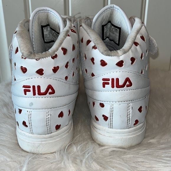 Women CUTE red sparkly novelty heart FILA high tops sneaker shoe size 7.5 - Picture 4 of 14